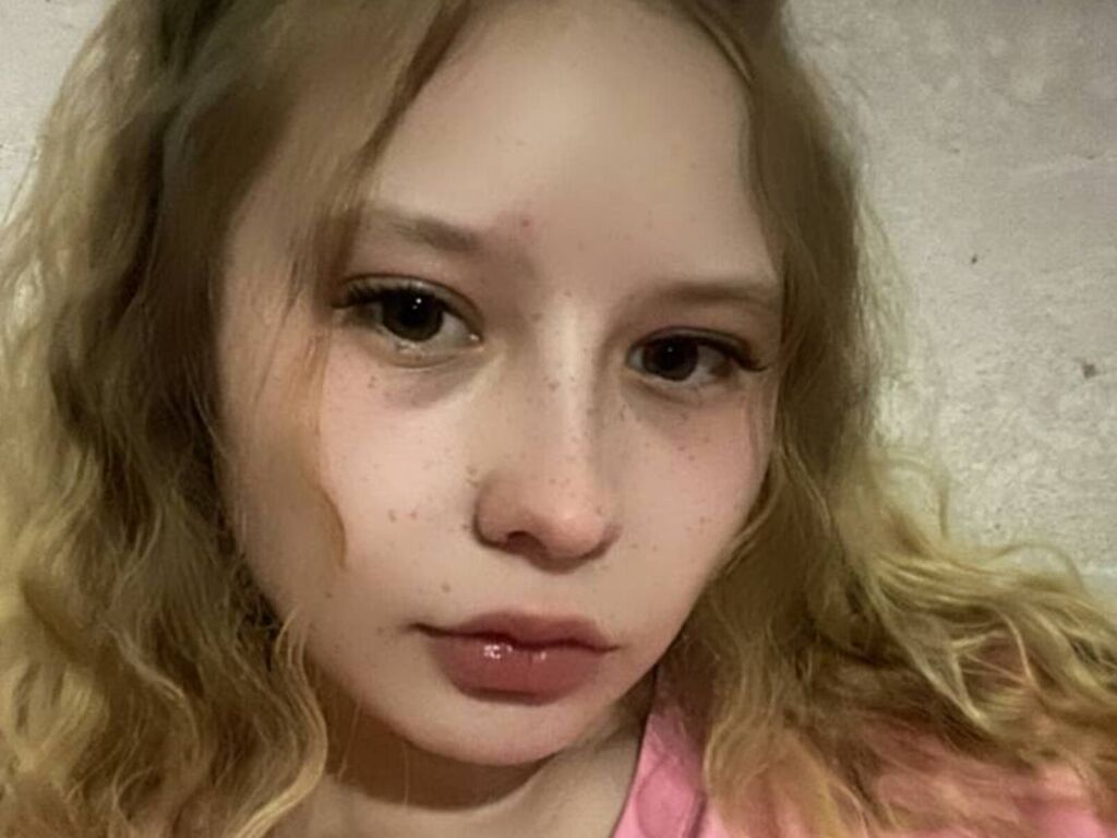 Image of cam model ReikoTapper from Web Night Cam