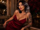 Super Hot Girl Plays With 2 Holes Of Her Own - HD cam replay from LiveJasmin