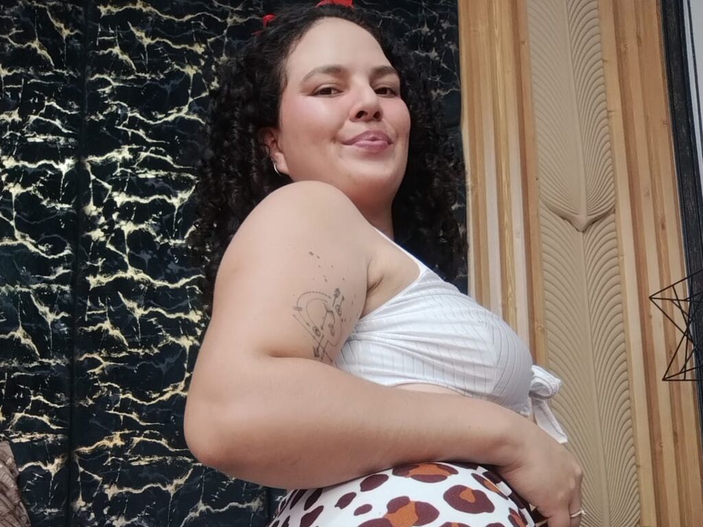 Image of cam model WildaCherry from Web Night Cam (LiveJasmin)