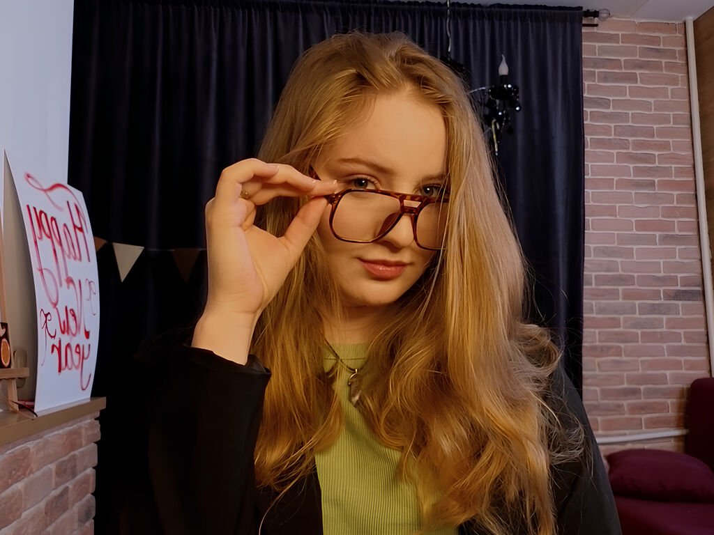 ErlinaDenley Nackt