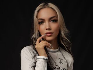 LynetBurrington Live Cam Model