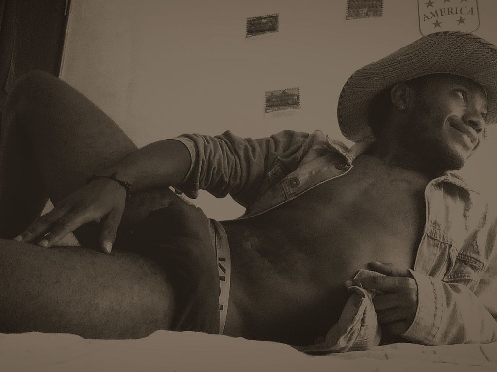 RenatoSpencer's live cam
