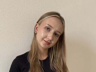 voyeur upskirt TinaPage