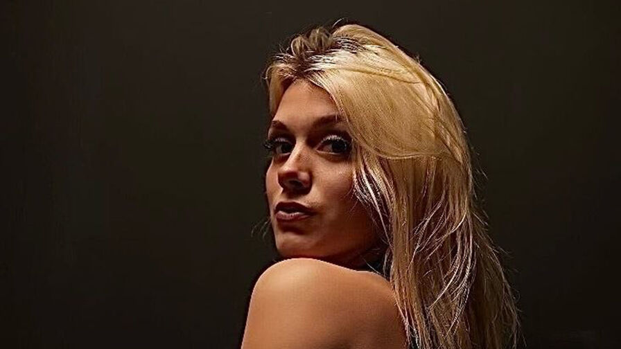 LinaReyna – Female | Webcams Chicas