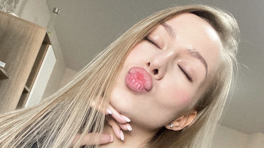 OliviaSalas's profile from Jasmin at GirlsOfJasmin'