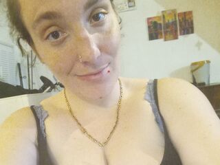 Webcam model FionaAnoif from LiveJasmin