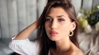 Free Nude AliceHolyer