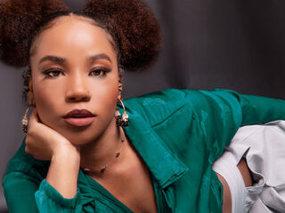 AmaraBoikot Live Cam Model