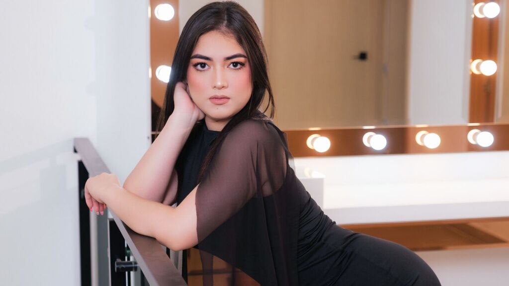 JulianaVelez cover