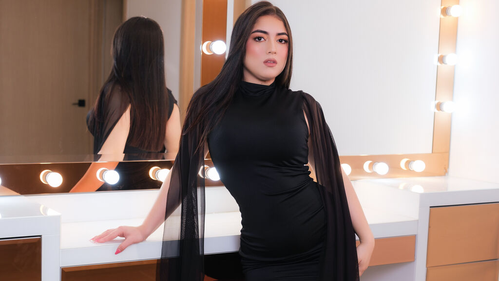 JulianaVelez cover