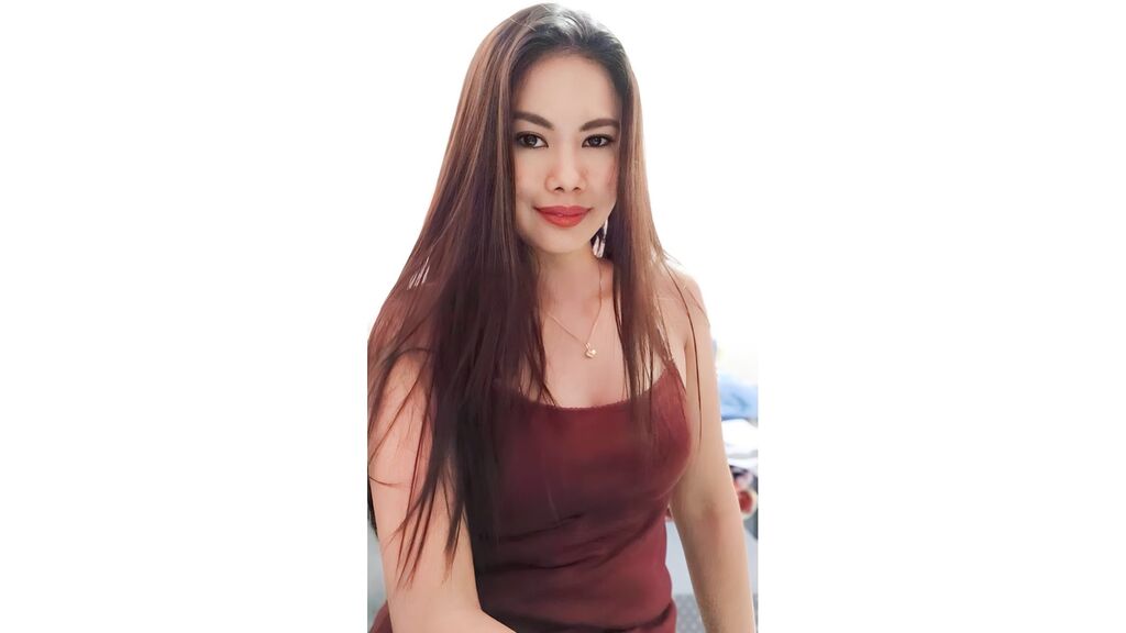 CarmiLeone's profile from Jasmin at GirlsOfJasmin'