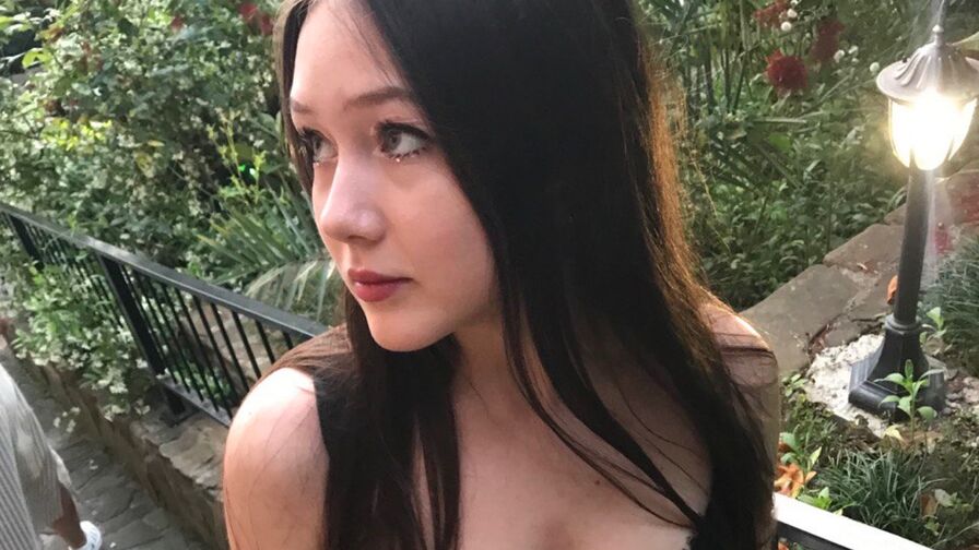 GiannaSky's live cam