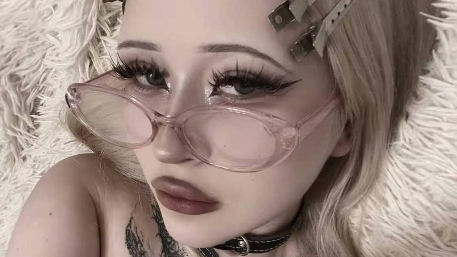 IraidaFairleigh erotic portrait