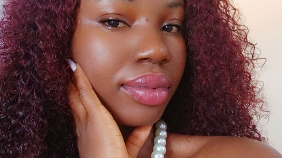 MaeRicardo's Live Nude Chat