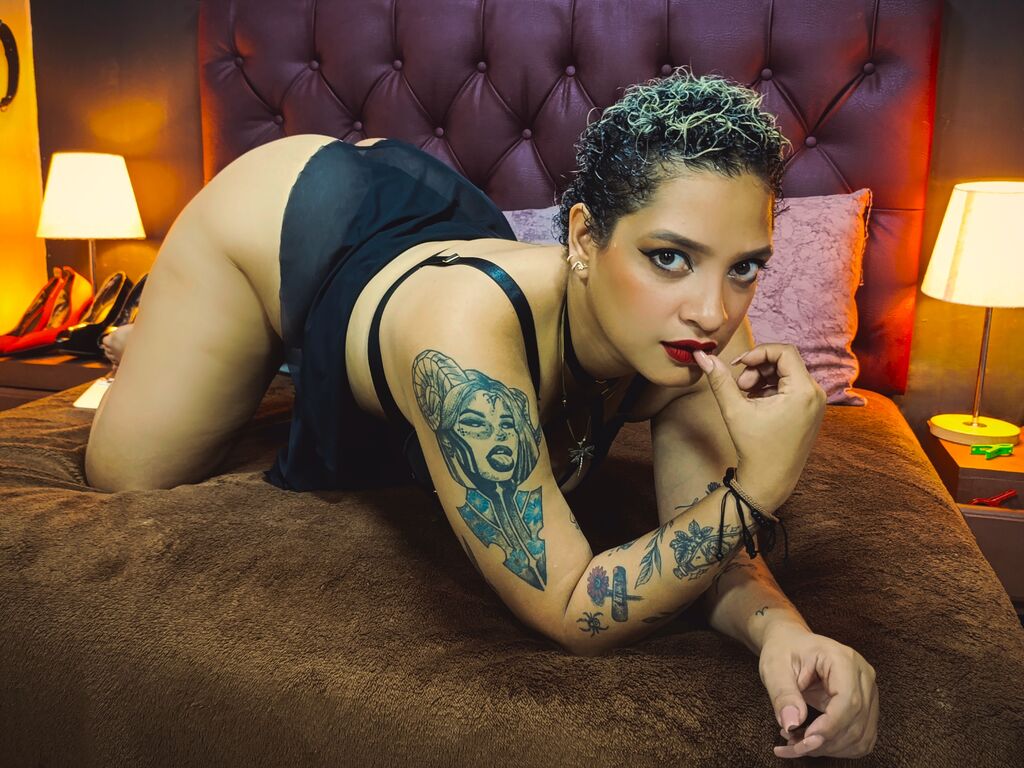 DanielaPatherson Profile Image