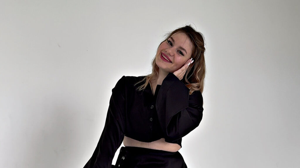 KendraFelt online on GirlsOfJasmin