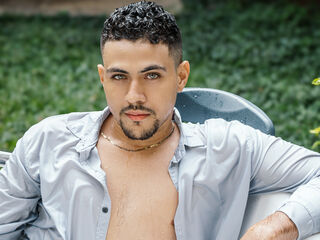 PaulRivera's live cam