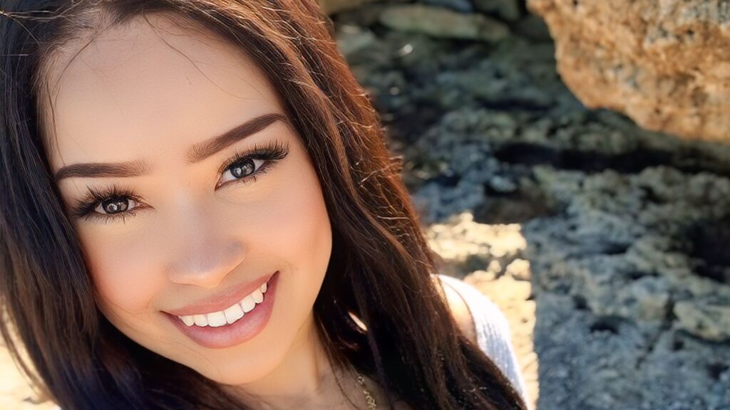 JuliannaSantos's profile from Jasmin at GirlsOfJasmin'