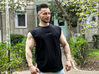 PumpIron LiveJasmin White  Adult Cam Room 