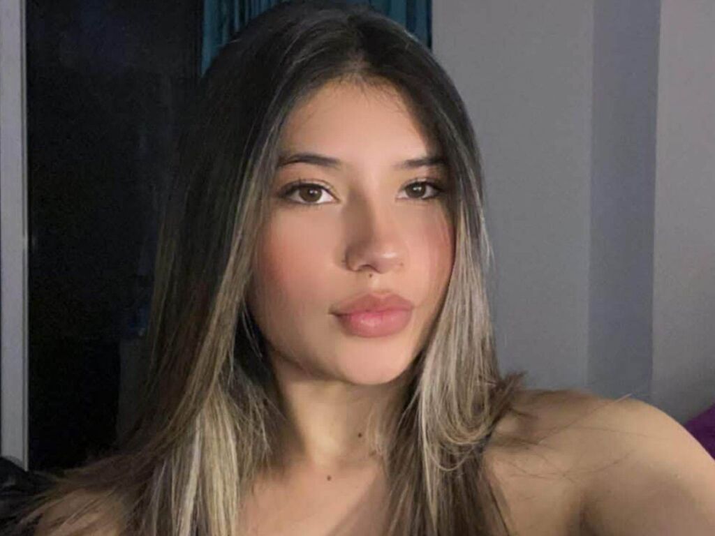 AmberCasteblanco Nude