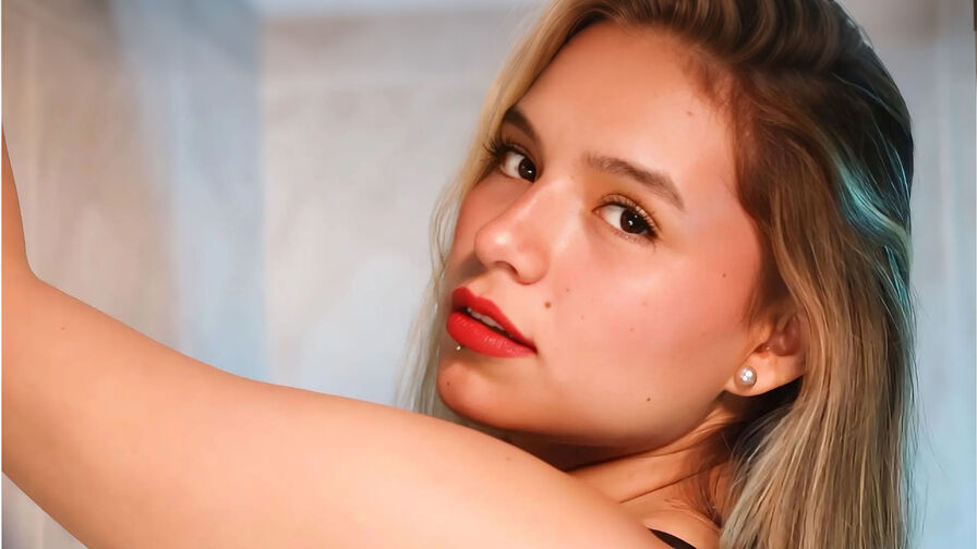 SusieJohns's Premium Pictures and Videos