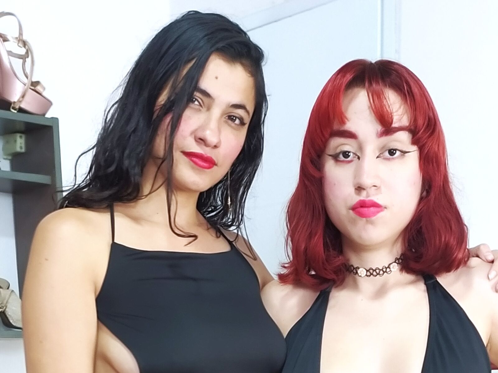 Live cam for BelindaAndCrista