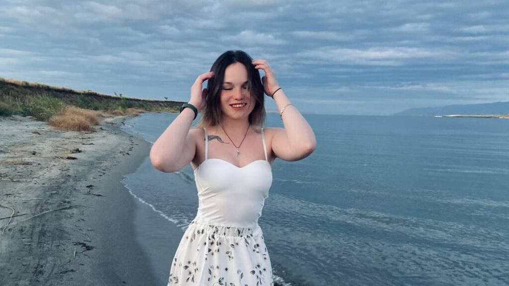 EnaSerens's profile from Jasmin at GirlsOfJasmin'