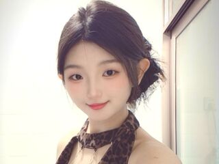 VIVO.webcam YUYURE (18) girl with tiny breasts