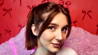 IslaMontgomery similar LiveJasmin private chat preview