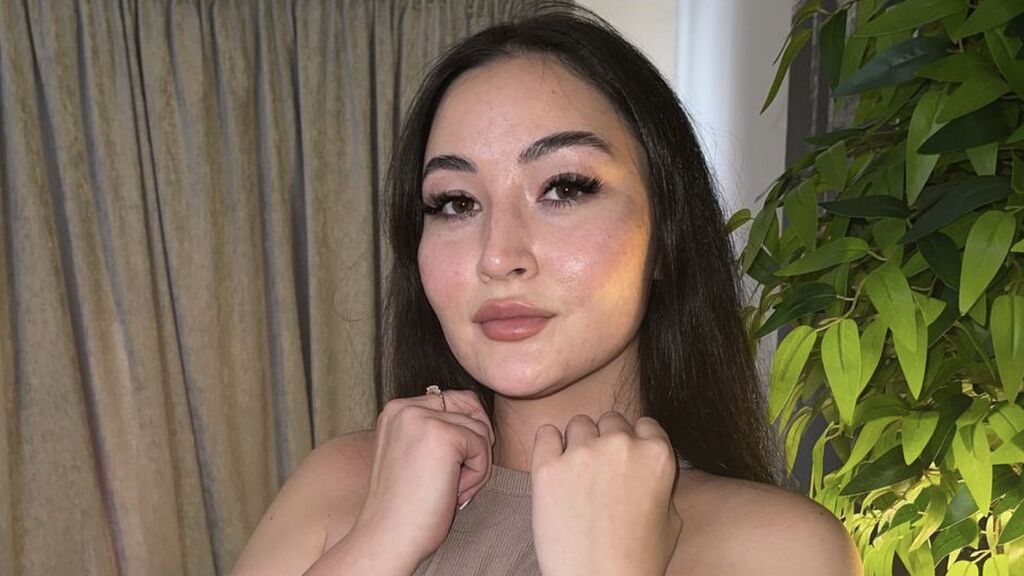 MilaYumi Live Cam and Statistics on UnifiedCams