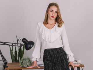EvaBetts]