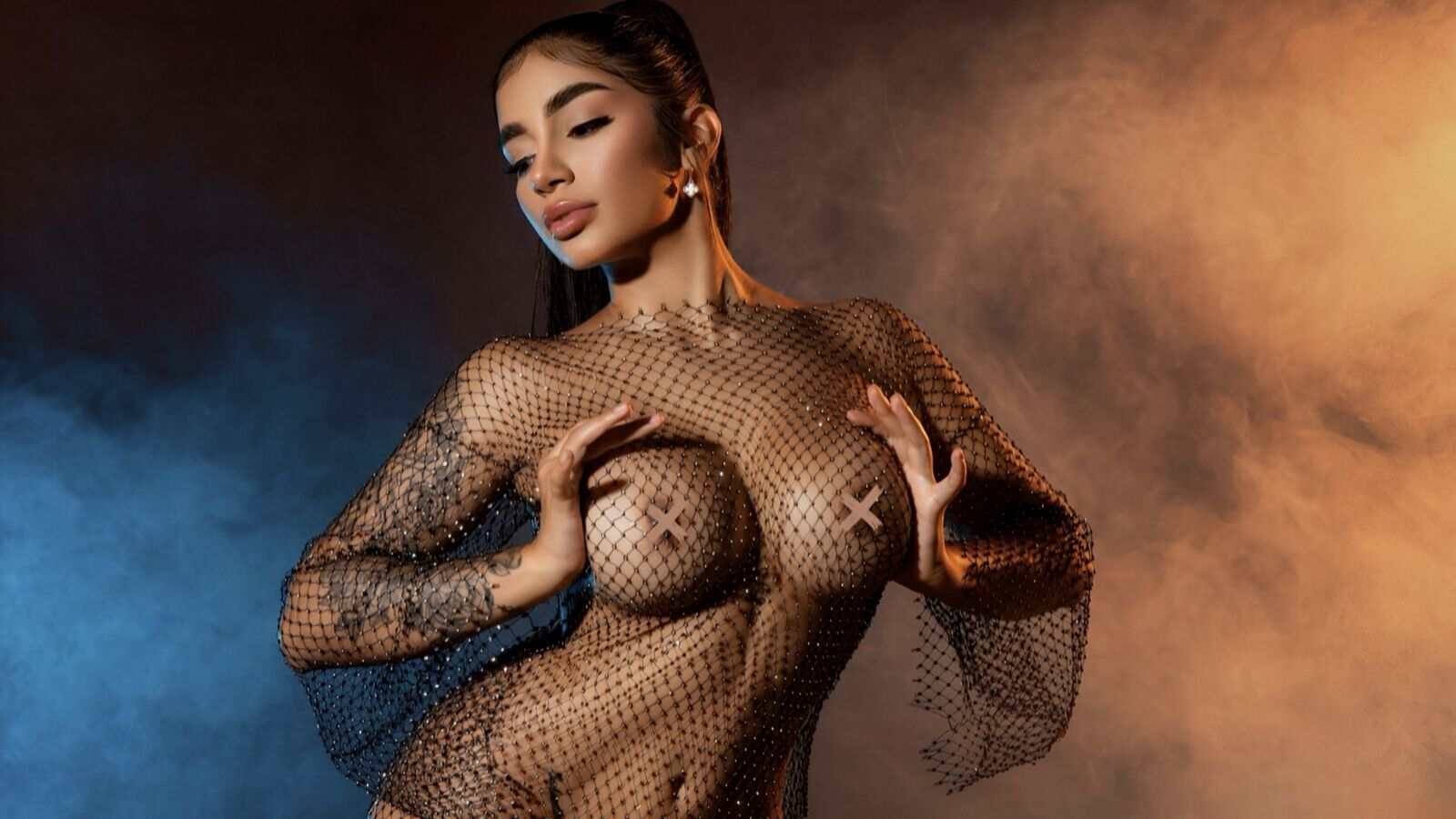 VictoriaBello glamour portrait