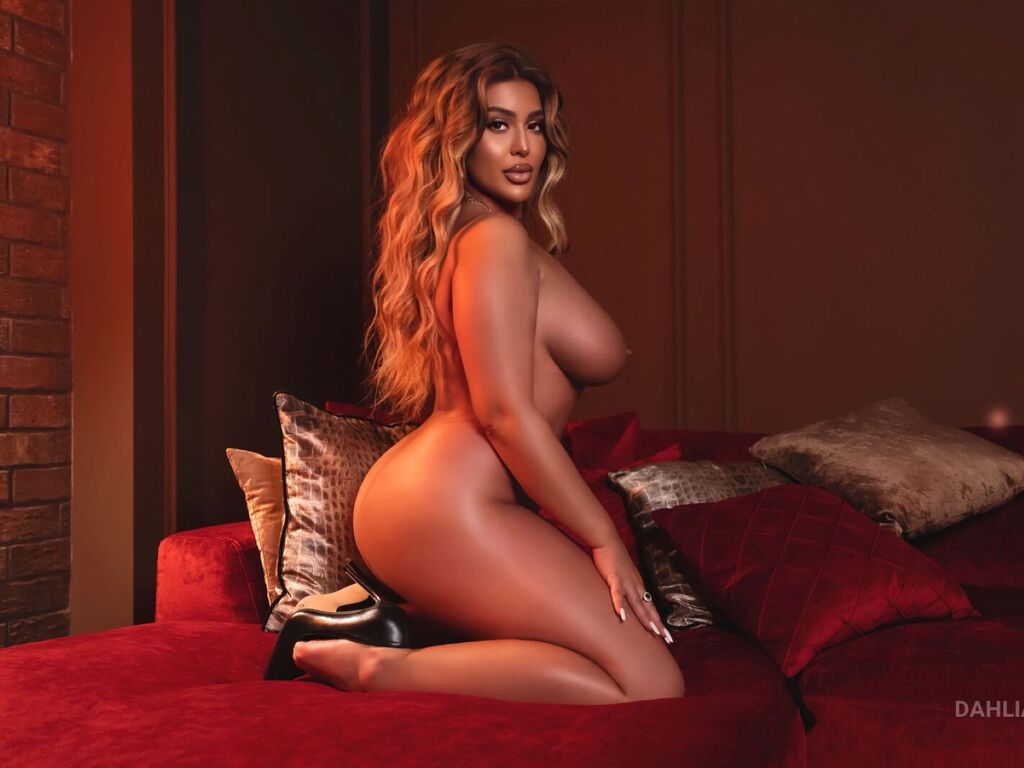 DahliaRains Nude