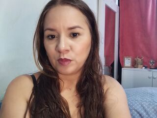 Betannia BBW live cam models