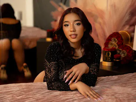 Chat with IvannaBrooks