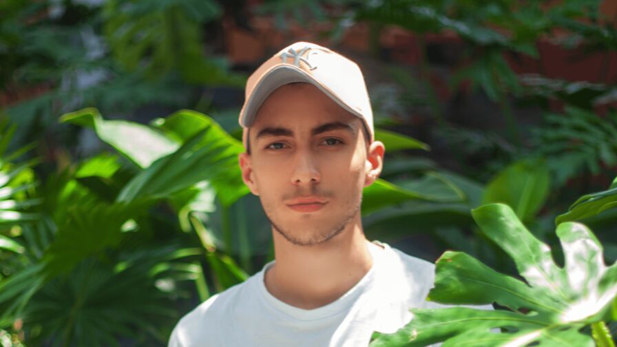 Watch AlexOconor’s Cam Show Live