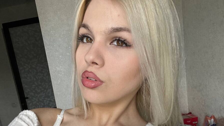 Webcam Nude with ThelmaLois