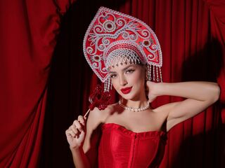 BellaHalle Porn Show