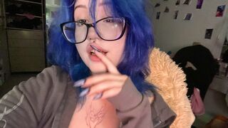 AlyaKujou webcam show