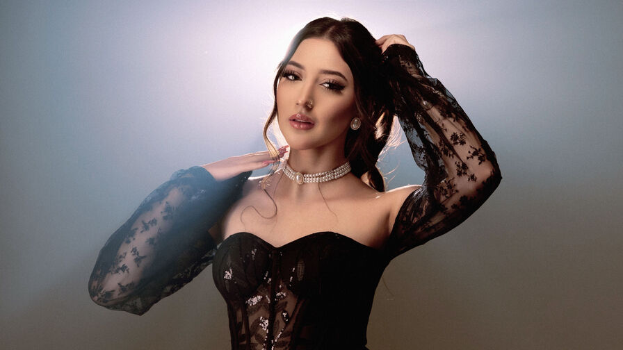 Watch NinaRussi live on Live Cams