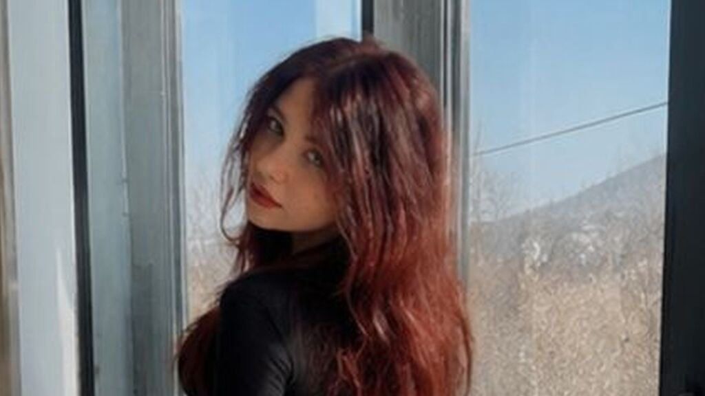 VioletteIguina's profile from Jasmin at GirlsOfJasmin'