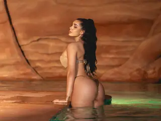 Show privé avec CintyaLeinner