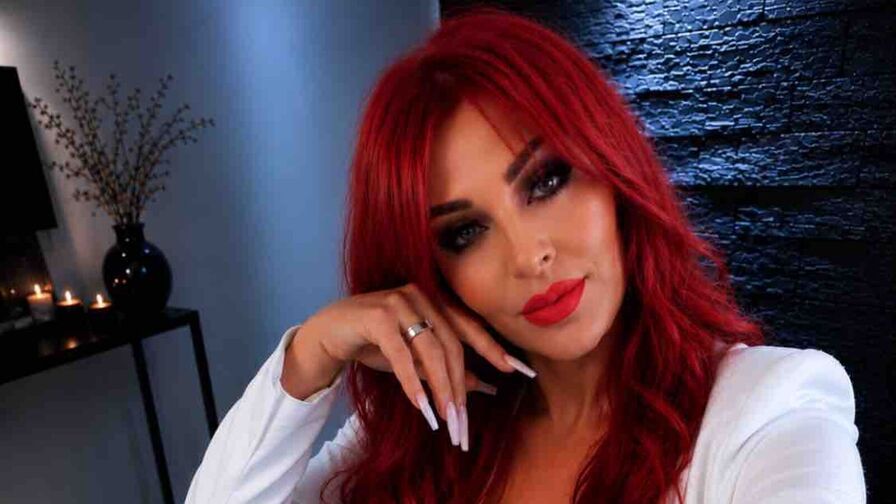 Watch DonatellaRossy live on E-Chat