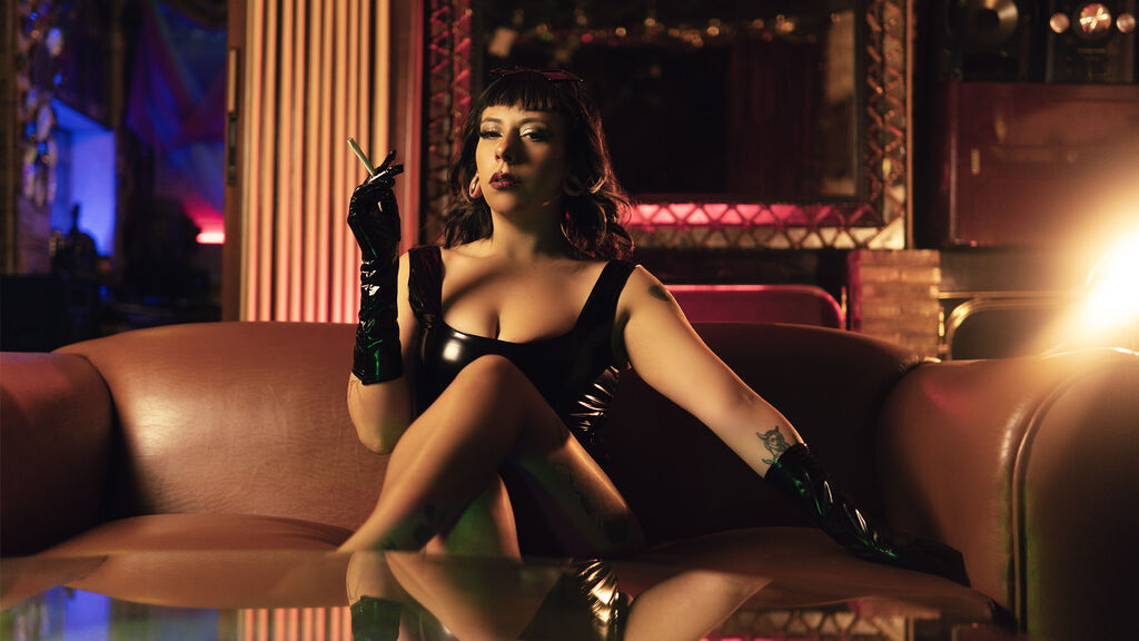 LilithSabat live cam model at LiveJasmin