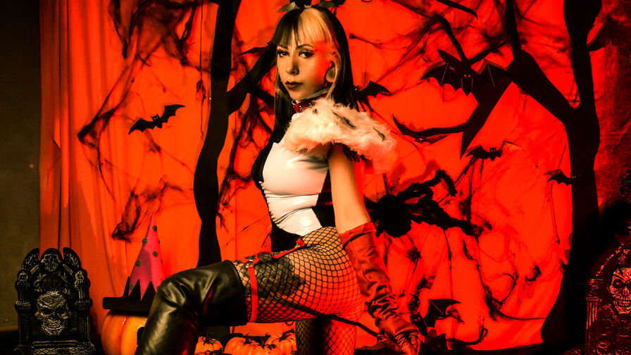 Enjoy Live Webcam with LilithSabat
