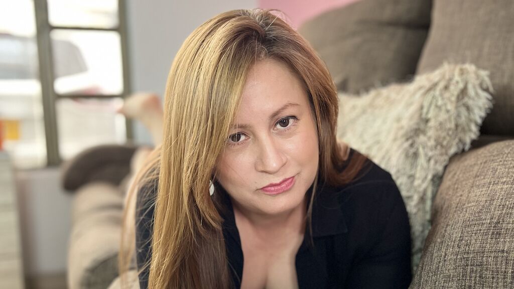 MonyRiccii's profile from Jasmin at GirlsOfJasmin'