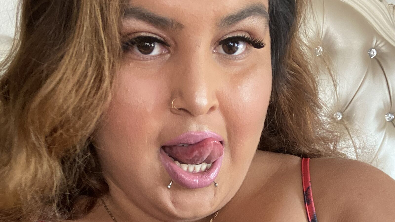 PamelaCondessa glamour portrait