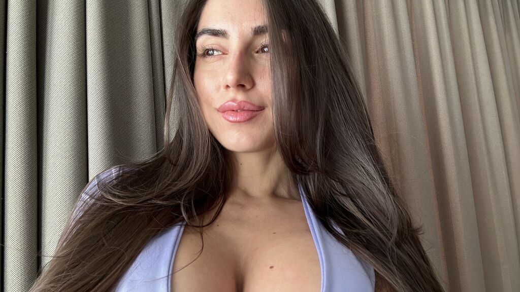 MissAlyse cover