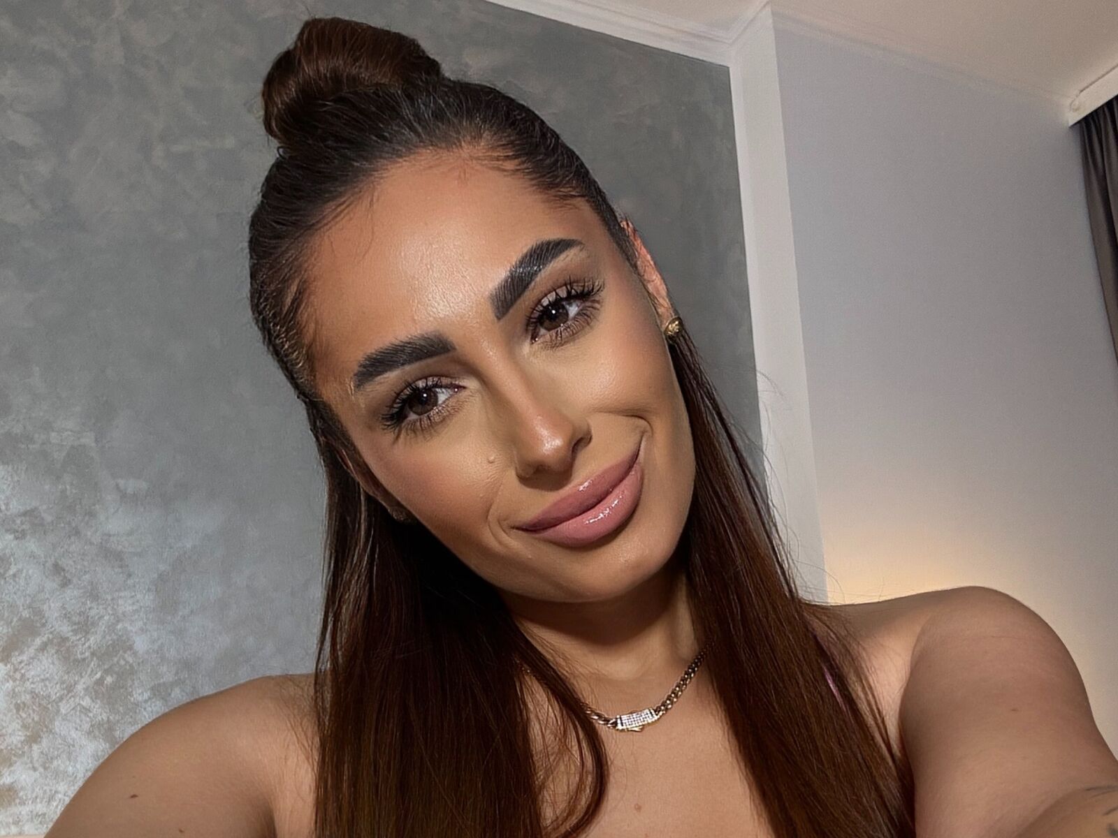 Live cam for AvaLynn