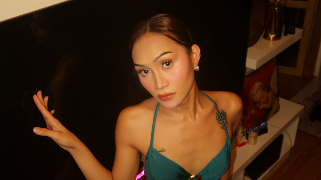 Sex chat gratuit in direct cu MarigonaCarolina pe LiveJasmin